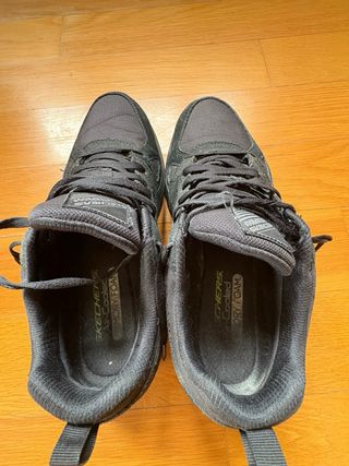 Zapatillas Skechers Negras Impermeables