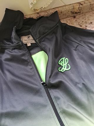 Sudadera Illusive Negra y Verde Talla M