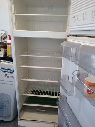 Frigorífico Blanco
Está en Villafrechos.
