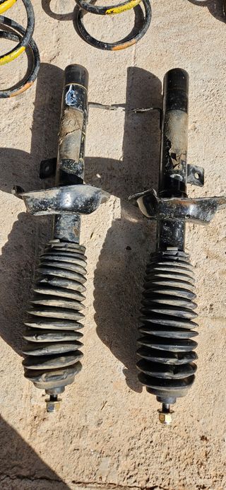 Amortiguadores y muelles para Ford Focus MK1