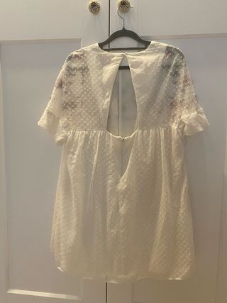 Vestido Zara bordado blanco