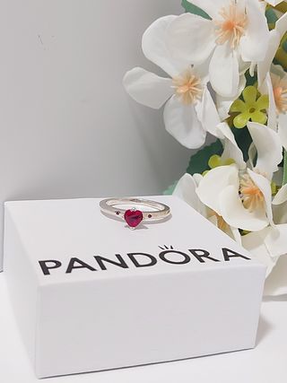 Anillo Pandora Corazón Rojo Talla 7