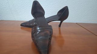 Zapatos de tacón Zara piel marrón