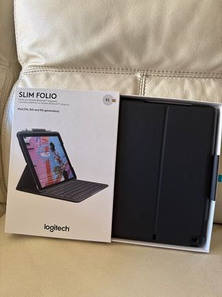 Funda Teclado Logitech Slim Folio para iPad 