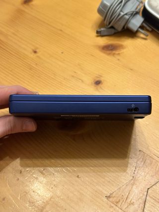 Nintendo DSi Azul + Funda + 2 Juegos