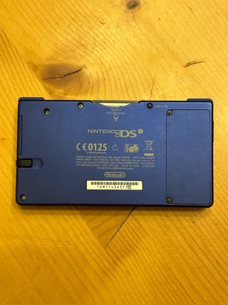 Nintendo DSi Azul + Funda + 2 Juegos