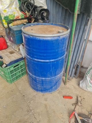 Bidón azul