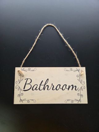 Ornamento da appendere in legno per bagno