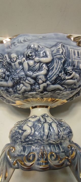 Antiche ceramiche in porcellana English