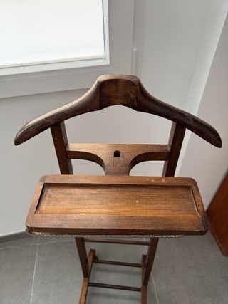 Galán de ropa de madera