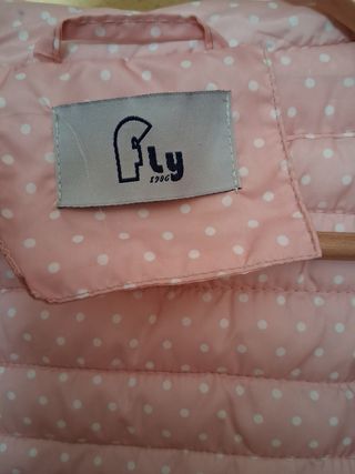 Anorak rosa chica forro lunares blancos