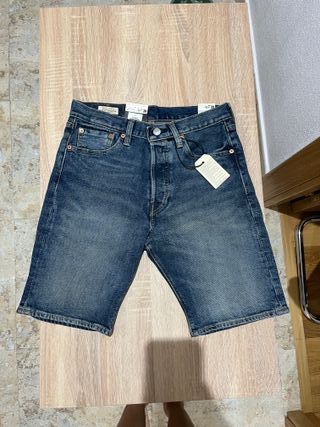 Bermuda Levi's 501 Azul