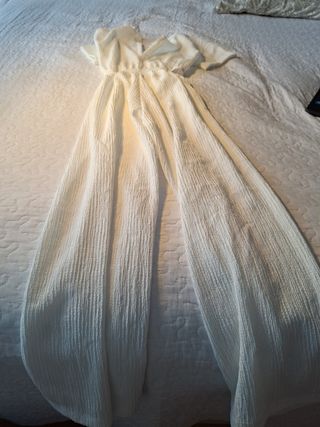 Mono Vestido blanco de manga corta