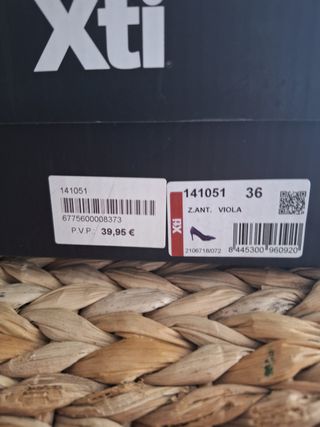 Zapatos de tacón lila