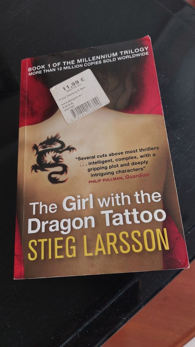 (larsson).girl with the dragon tattoo