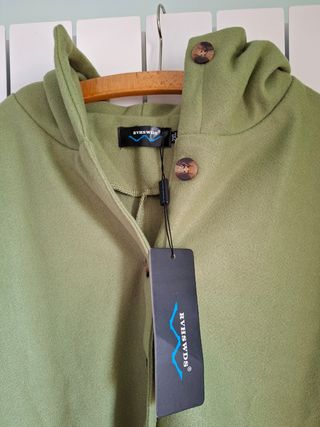 Abrigo de lana verde musgo