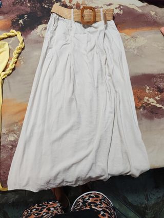 Ropa de vestir sin estrenar. 