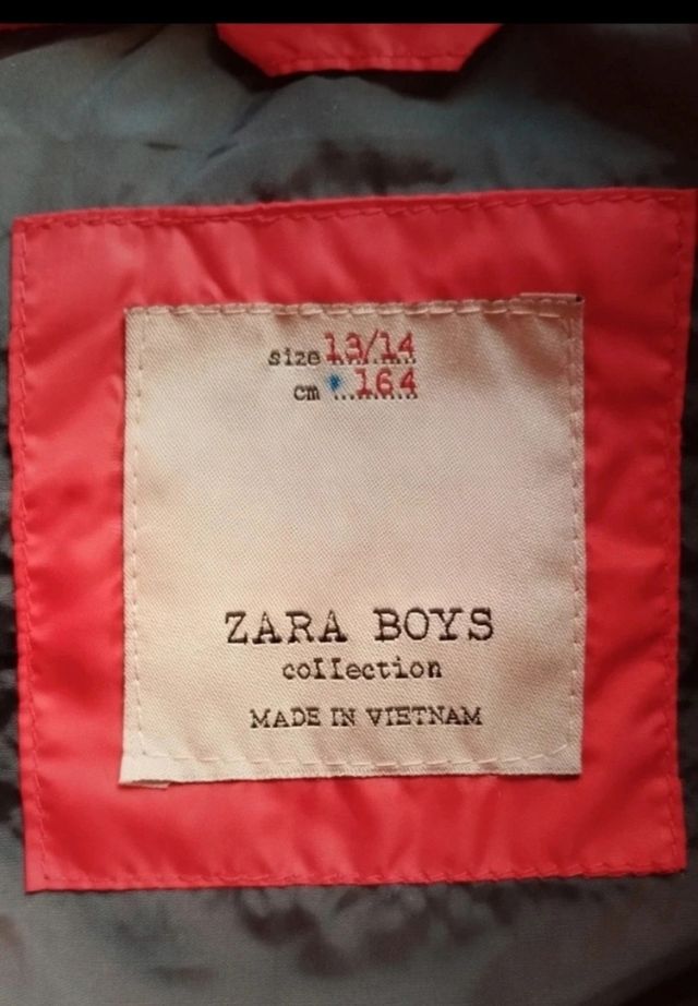 Chaleco acolchado Zara rojo 14 años