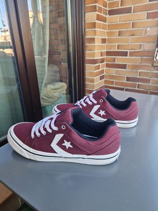 Zapatillas Converse bajas granates
