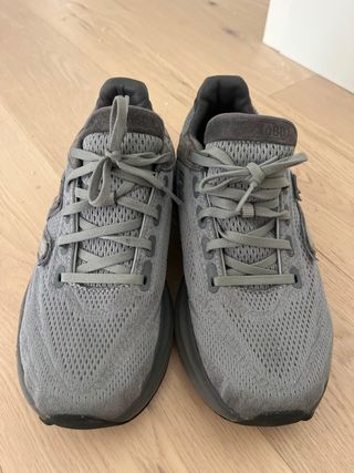 New Balance Gris Talla 7.6 US