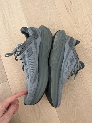 New Balance Gris Talla 7.6 US