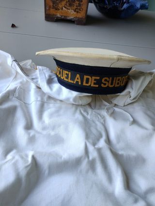 Traje marinero blanco con gorra
