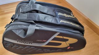 Paletero Bullpadel Hack Proline Negro