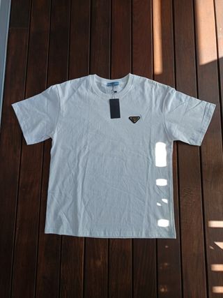 Camiseta Prada Blanca talla L. Nueva con etiquetas