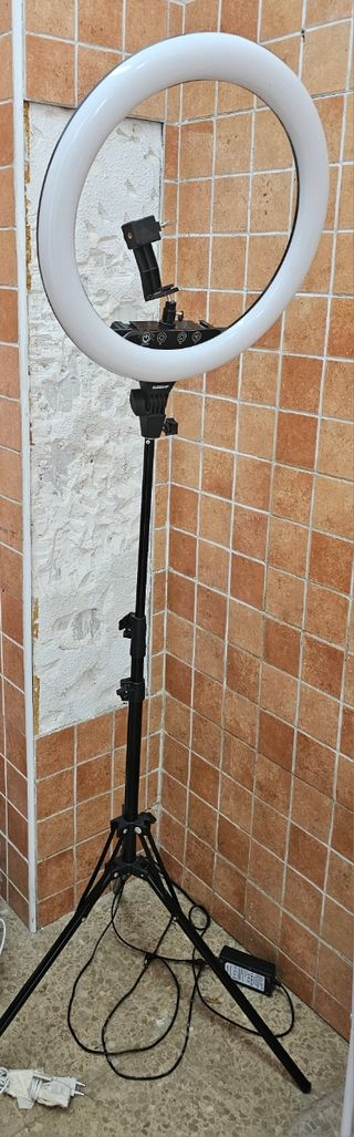 Aro de luz LED con trípode y soporte móvil