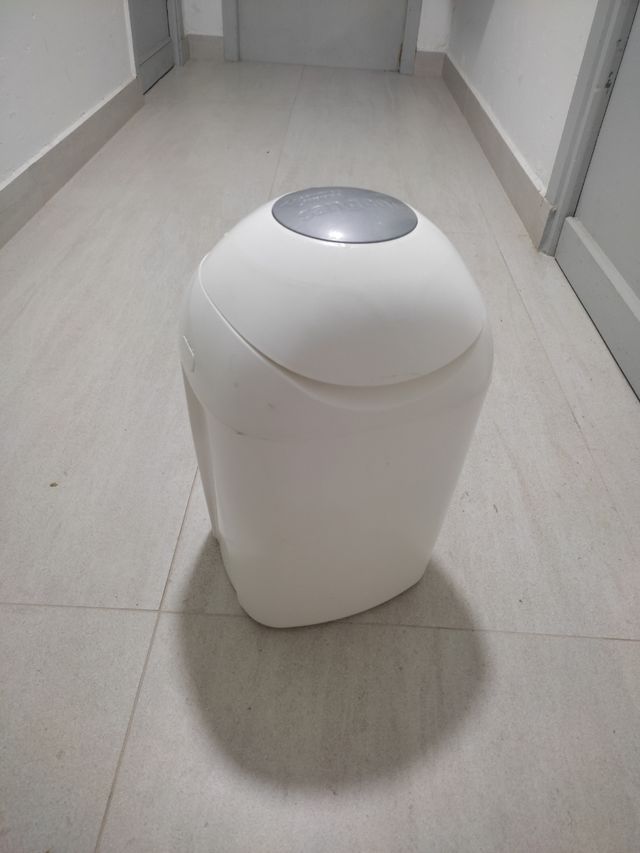 Papelera pañales Sangenic