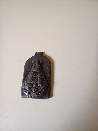 Medalla Antigua Virgen de la Salud