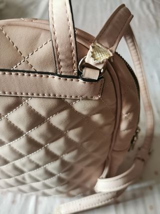 Mochila Guess Rosa Acolchada