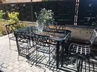 mesa hierro forjado y 6 sillas