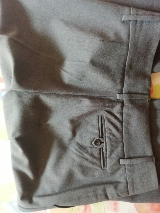Pantalón de vestir Zara gris talla 38