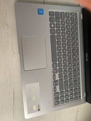 Portátil ASUS Vivobook 15 Plata