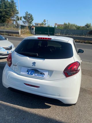 Peugeot 208 2017