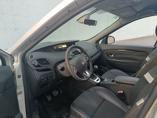 Renault Scenic 2012