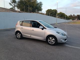 Renault Scenic 2012