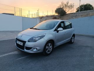 Renault Scenic 2012