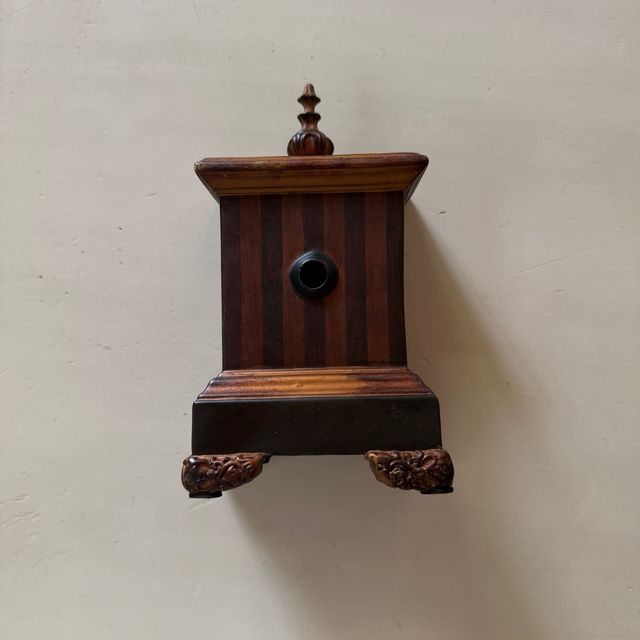 Reloj de mesa material pesado