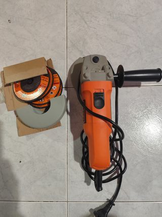 Amoladora Black + Decker original
