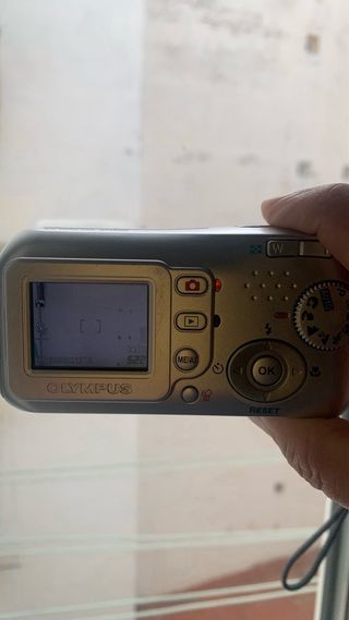 Cámara Digital Olympus C-170 4MP