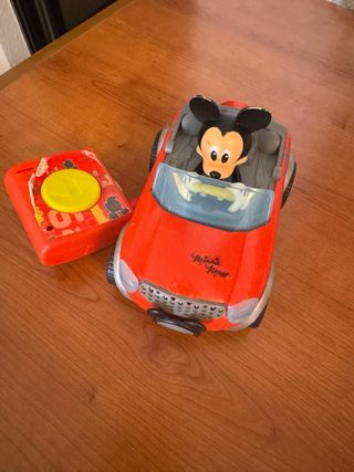 Coche teledirigido Mickey Mouse Disney