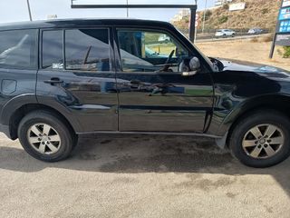 Mitsubishi Montero 2006