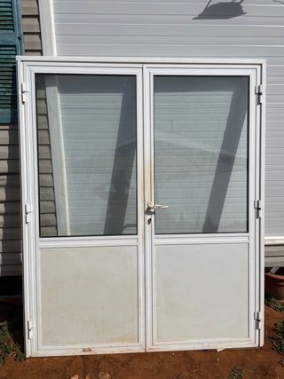 Puerta aluminio 1640x2000