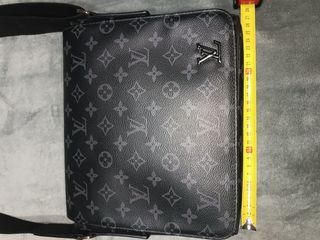 Precio algo negociable.
Bandolera Louis Vuitton.

