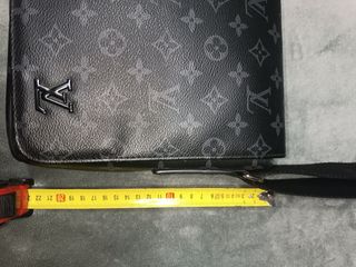 Precio algo negociable.
Bandolera Louis Vuitton.

