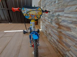 Bicicleta infantil azul