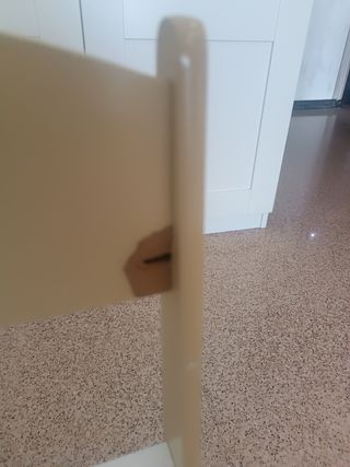 Mesa y sillas infantiles de madera