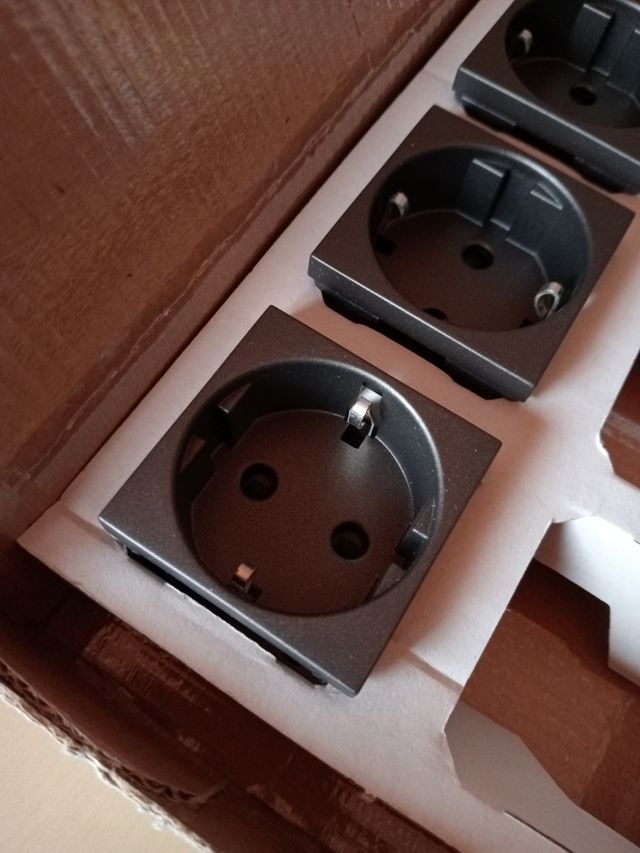 Base Enchufe Schuko Niessen N2288 AN  (5 unidades)